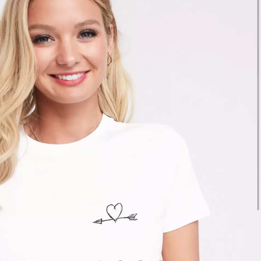 Maternity t-shirt with arrow heart motif